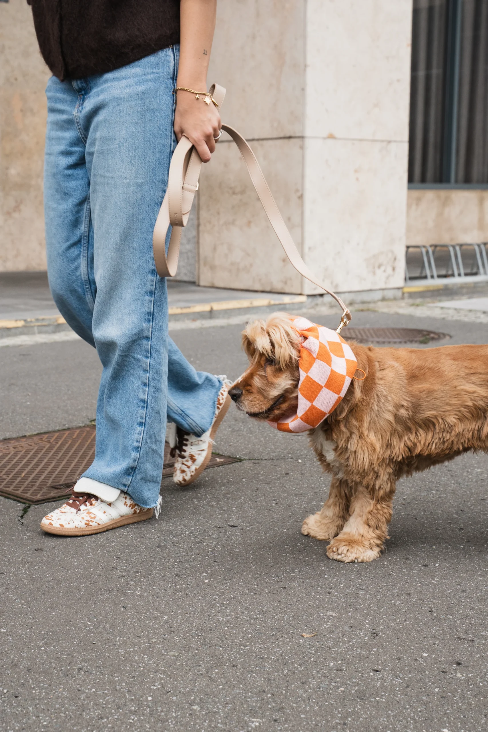 Snood tricoté carreaux orange & rose