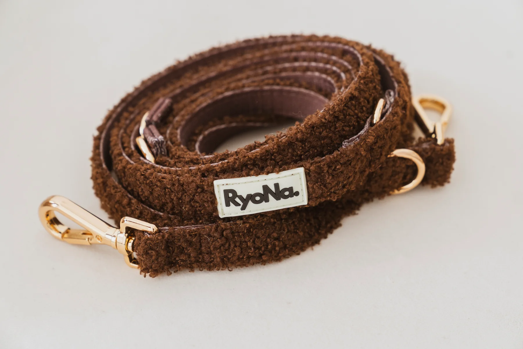 Laisse multi-positions en tissu bouclé Moka