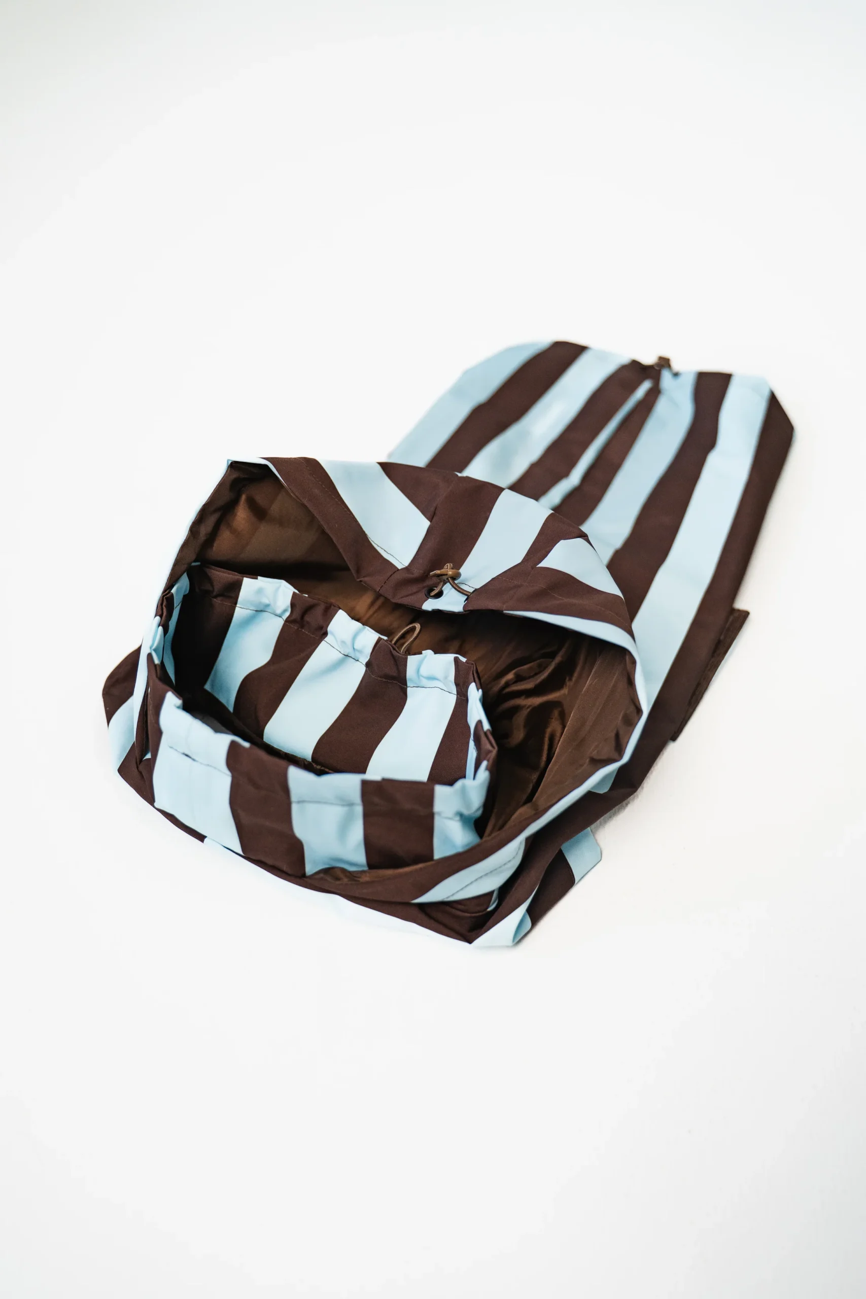 Imperméable rayé chocolat & bleu ciel – Image 3