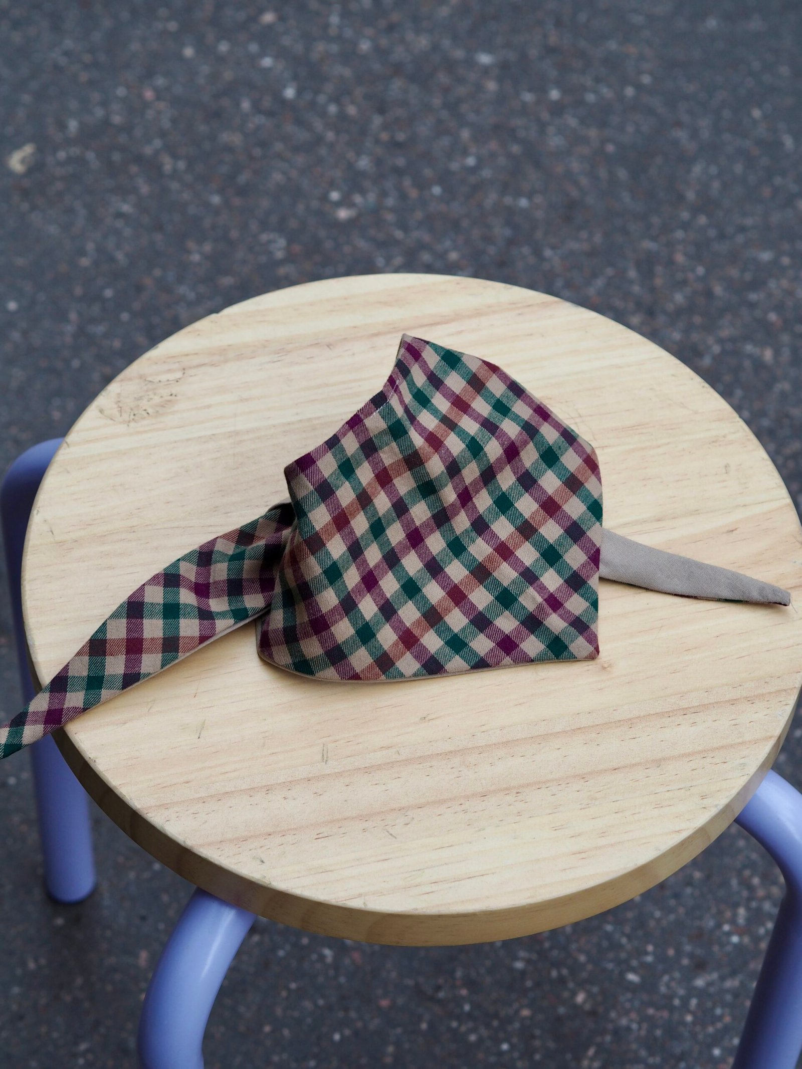 Bandana réversible à nouer <br> Vichy Bordeaux & Vert – Image 2